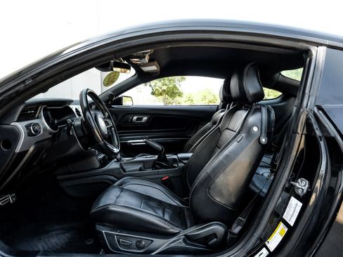 Used 2023 Ford Mustang GT Premium w/ Equipment Group 401A RWD image 4