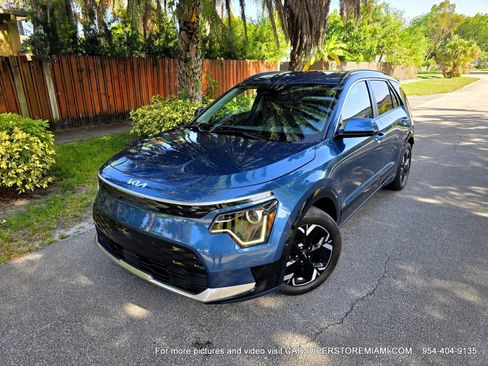 Used 2023 Kia Niro Wind FWD image 10