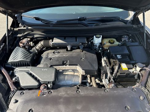 Used 2020 Buick Envision Essence FWD image 18