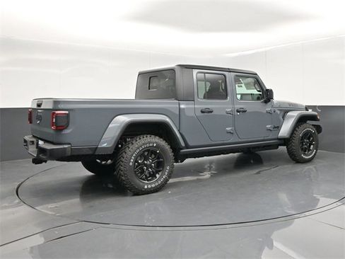 New 2026 Jeep Gladiator Willys image 8