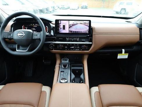 New 2026 Nissan Pathfinder Platinum image 28