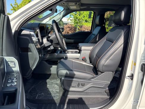New 2026 Ford F250 Lariat w/ Black Appearance Package AWD/4WD image 30