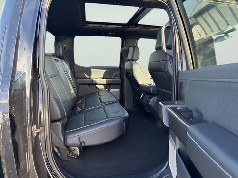 Used 2024 Ford F150 Lariat image 11