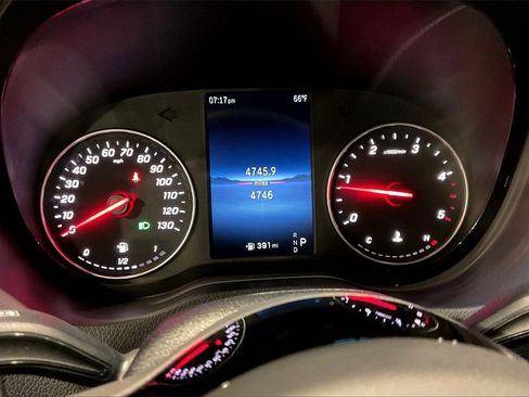 Used 2025 Mercedes-Benz Sprinter 2500 image 14