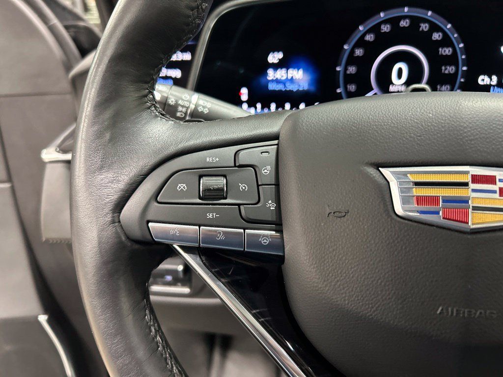 Used 2023 Cadillac Escalade ESV Sport w/ LPO, ONYX Package AWD/4WD image 16