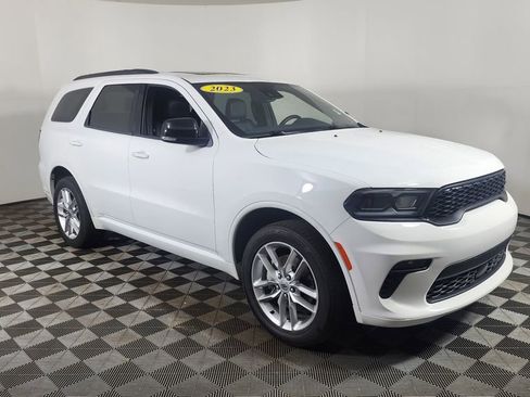 Used 2023 Dodge Durango GT image 1