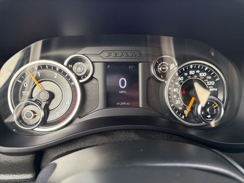 Used 2022 RAM 2500 Tradesman w/ Cold Weather Group image 25