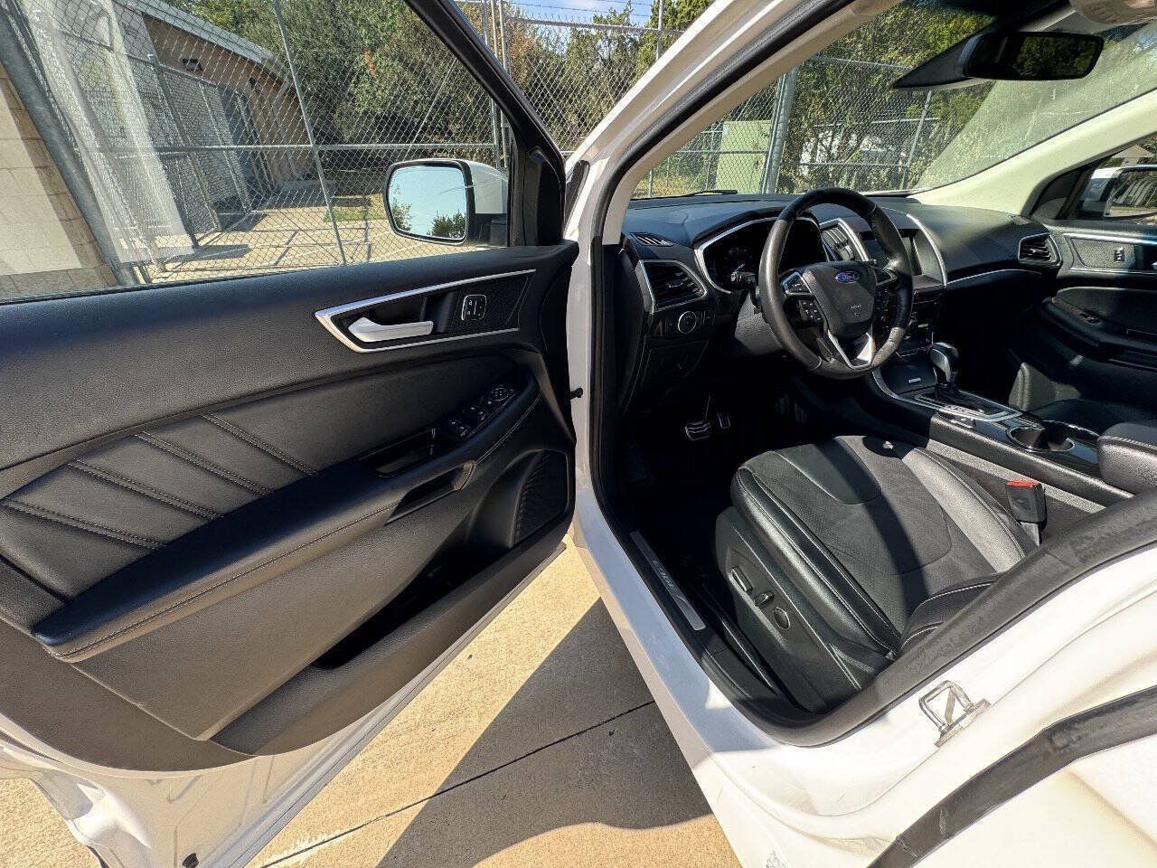 Used 2015 Ford Edge Sport w/ Equipment Group 401A AWD/4WD image 34