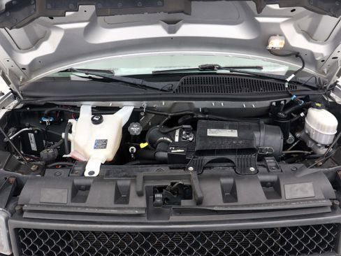 Used 2019 Chevrolet Express 3500 LS RWD image 33