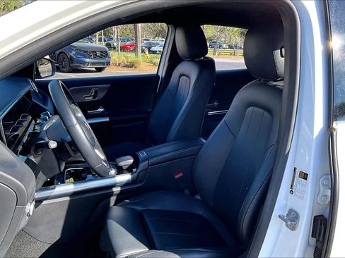 Used 2023 Mercedes-Benz GLA 250 image 8