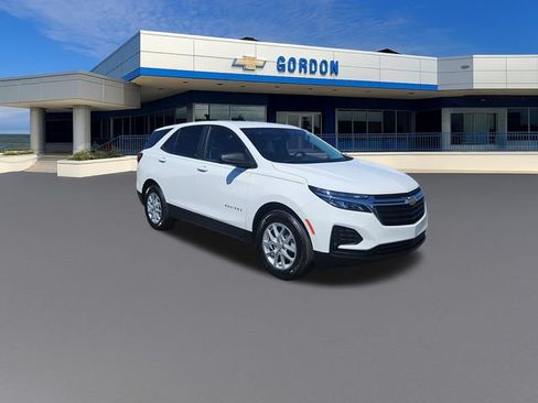 Used 2023 Chevrolet Equinox LS w/ LS Convenience Package FWD image 8