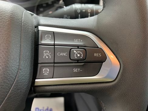 Used 2025 Jeep Compass Limited AWD/4WD image 13