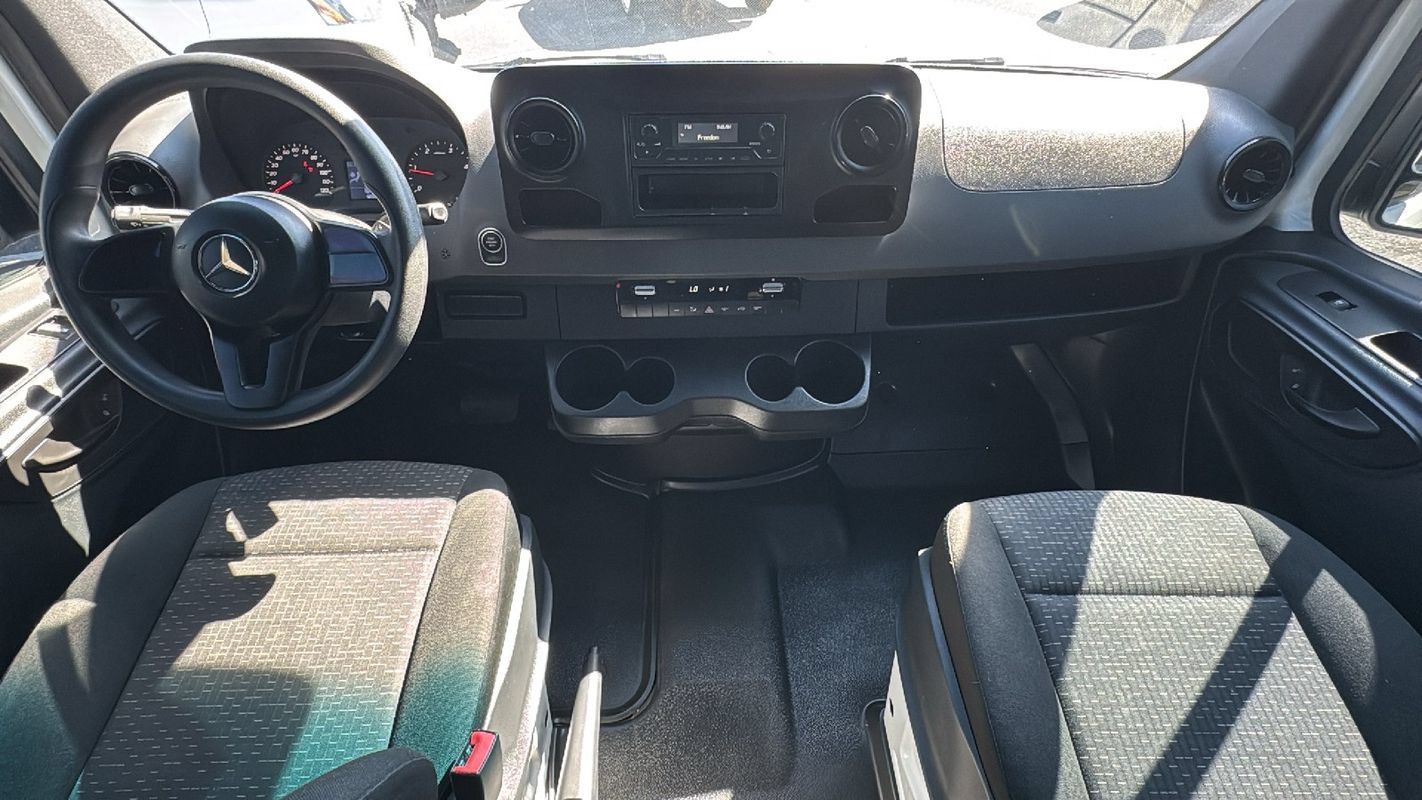 Used 2019 Mercedes-Benz Sprinter 144 image 19