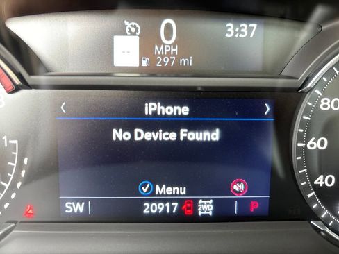 Used 2025 Cadillac XT5 Premium Luxury image 17