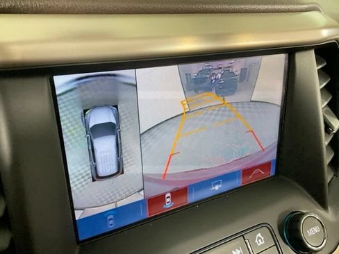 Used 2017 GMC Acadia Denali w/ Technology Package FWD image 12
