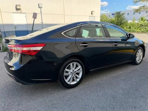 Used 2013 Toyota Avalon XLE Premium FWD image 21