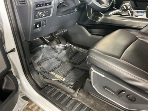 Used 2022 Ford F150 Lariat AWD/4WD image 16