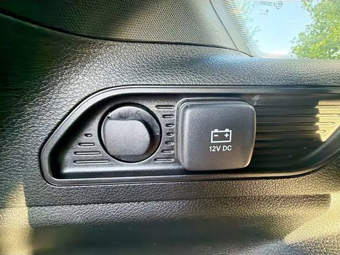 Used 2024 Jeep Grand Cherokee Altitude AWD/4WD image 14