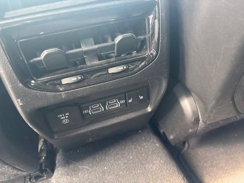 Used 2022 Jeep Grand Cherokee Limited RWD image 28