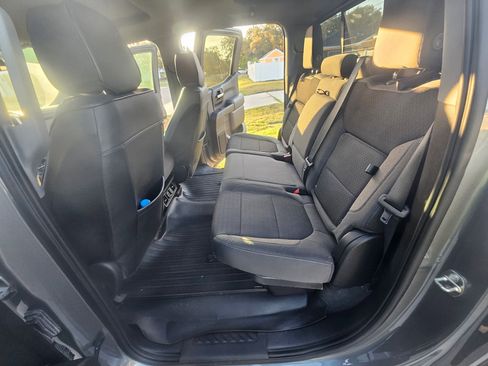 Used 2019 Chevrolet Silverado 1500 LT w/ All-Star Edition image 4