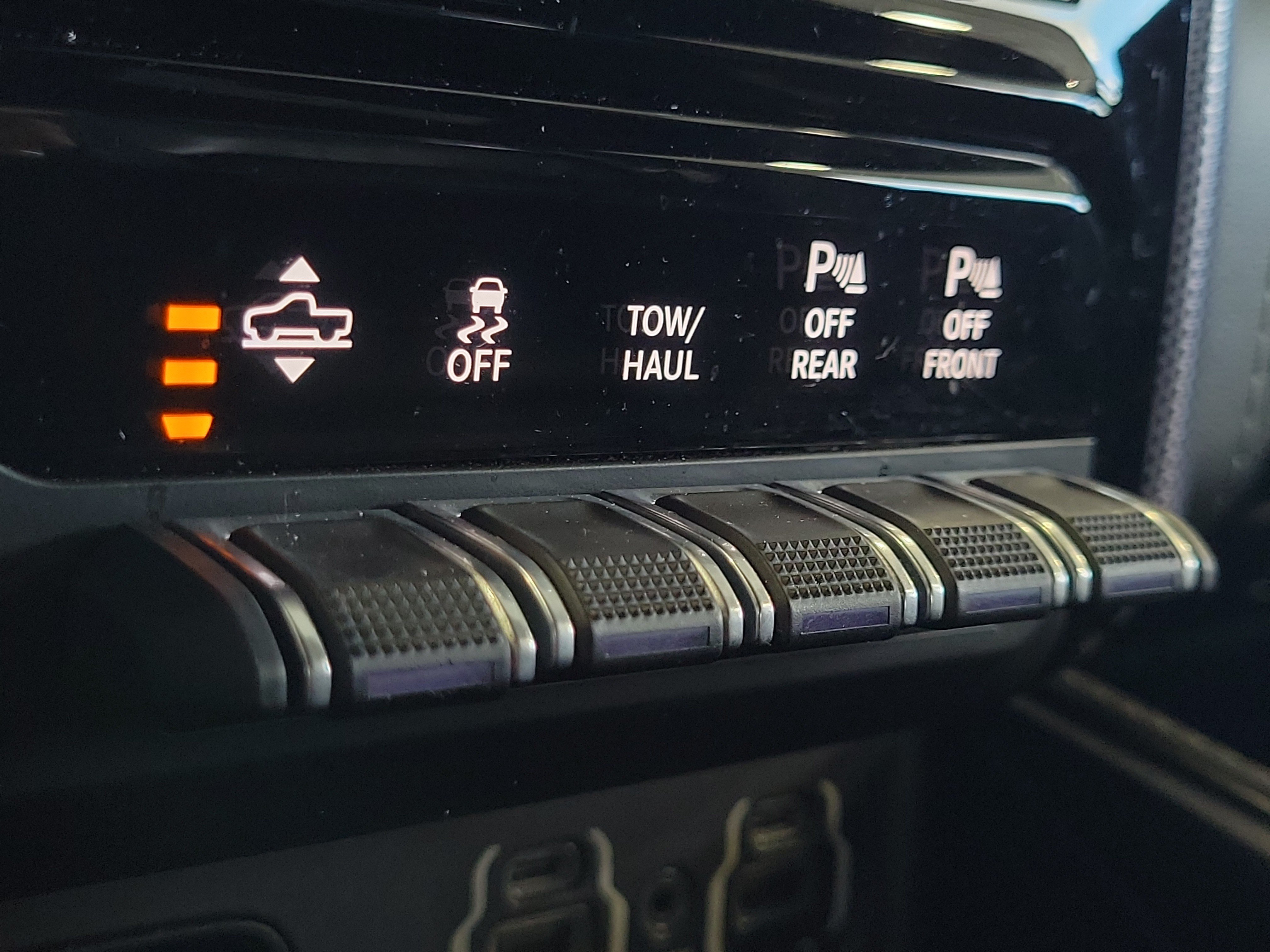 Used 2020 RAM 1500 Limited w/ Bed Utility Group RWD image 29