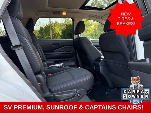 Certified 2023 Nissan Pathfinder SV w/ SV Premium Package AWD/4WD image 11