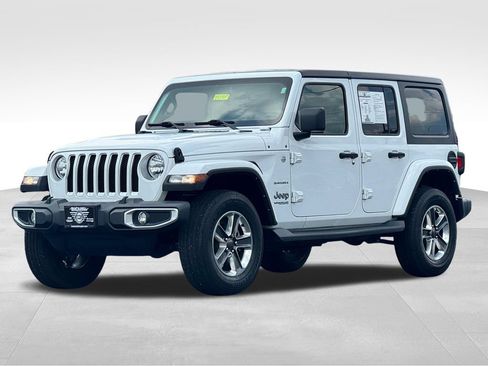 Used 2021 Jeep Wrangler Unlimited Sahara w/ Uconnect 4C Nav & Sound Group AWD/4WD image 3