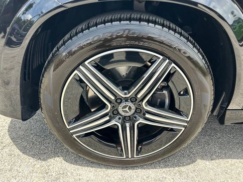 Used 2025 Mercedes-Benz GLE 350 4MATIC w/ AMG Line Exterior image 17
