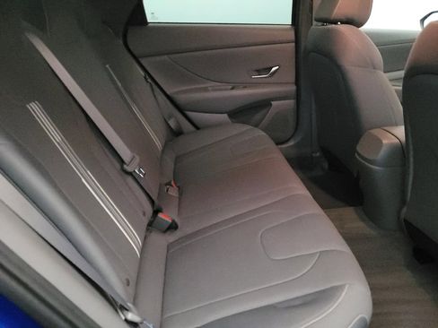 Used 2023 Hyundai Elantra SEL image 19