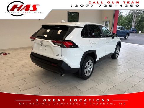 Used 2023 Toyota RAV4 LE AWD/4WD image 6