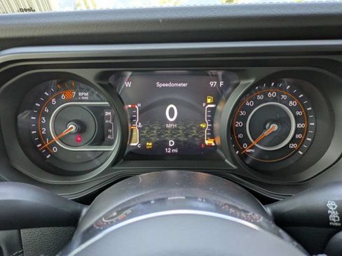 New 2026 Jeep Wrangler Unlimited Sahara AWD/4WD image 28