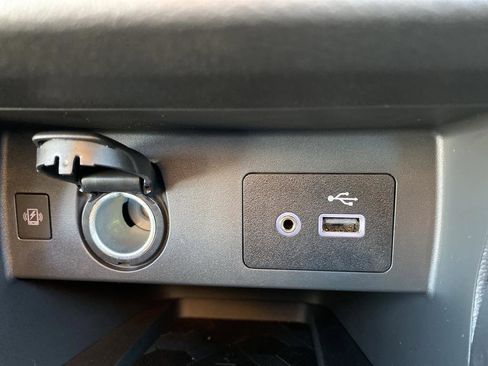 New 2025 Nissan Versa SV w/ Trunk Package image 20