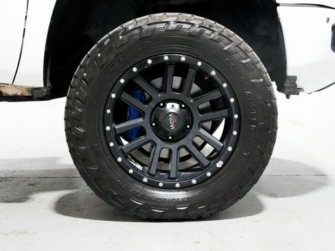Used 2016 Toyota Tundra SR5 w/ TRD Off Road Package AWD/4WD image 42