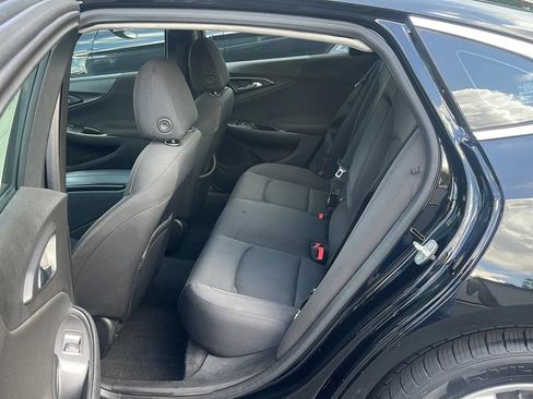 Used 2016 Chevrolet Malibu LT FWD image 10
