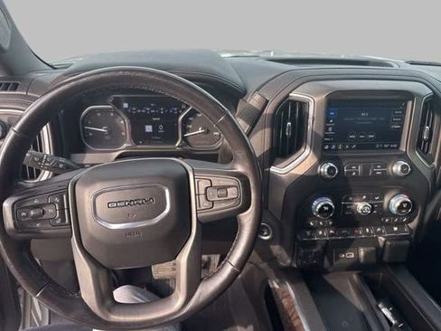 Used 2021 GMC Sierra 3500 Denali w/ Denali Ultimate Package AWD/4WD image 11