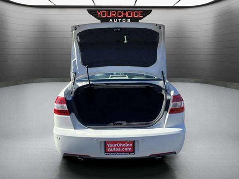 Used 2009 Lincoln MKZ image 8