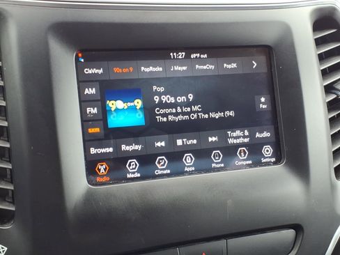 Used 2019 Jeep Cherokee Latitude Plus image 25