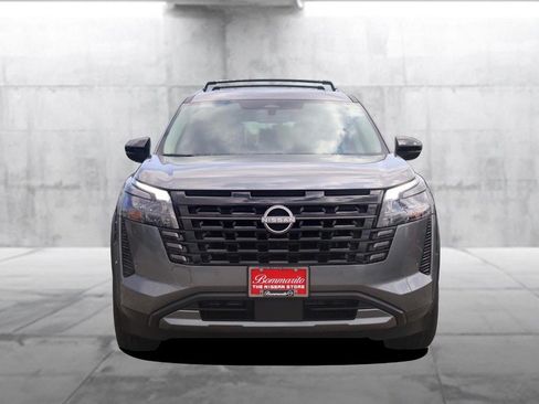 New 2026 Nissan Pathfinder SL w/ SL Premium Package AWD/4WD image 4