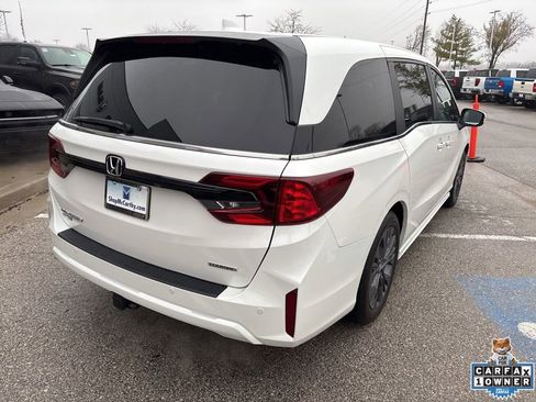 Used 2025 Honda Odyssey Touring image 25