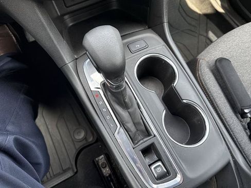 Used 2024 Chevrolet Equinox LT w/ LPO, Floor Liner Package FWD image 23