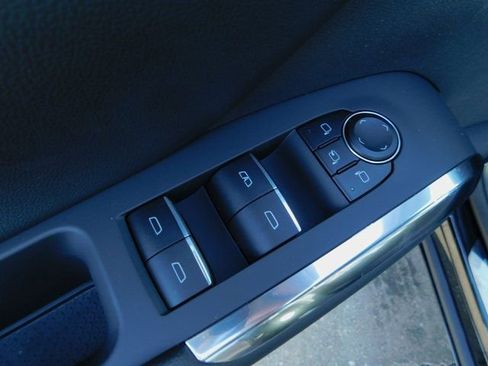 New 2026 Chevrolet Traverse RS w/ LPO, Illumination Package FWD image 11