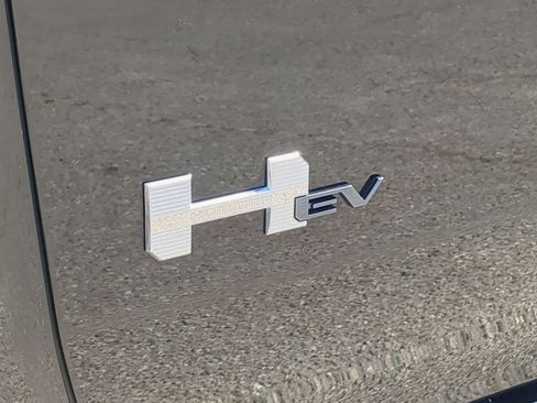 Used 2025 GMC Hummer EV 2X AWD/4WD image 36
