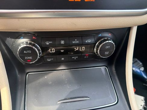 Used 2018 Mercedes-Benz CLA 250 image 14