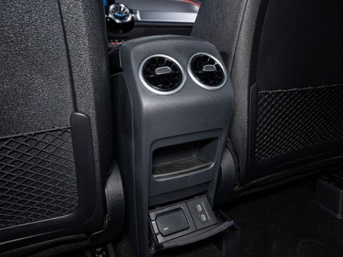 New 2025 Mercedes-Benz GLB 250 image 25