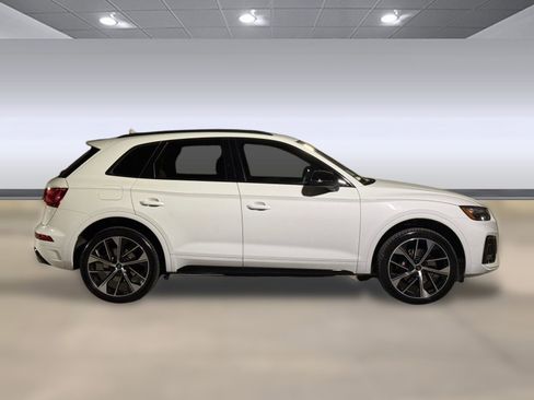 Certified 2024 Audi SQ5 Premium Plus image 8
