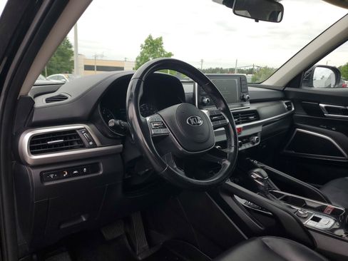 Used 2020 Kia Telluride S w/ S 8 Passenger Seating Package FWD image 16