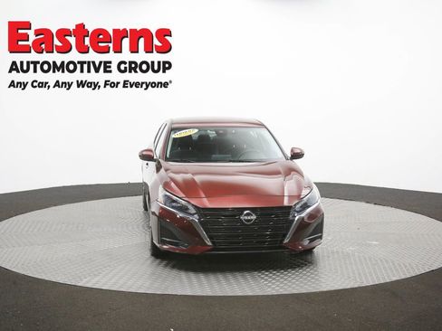 Used 2023 Nissan Altima 2.5 SV FWD image 51