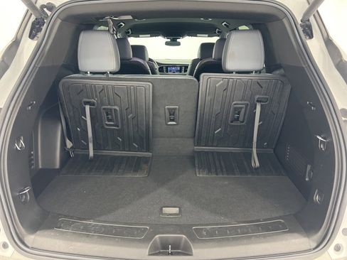 Used 2022 Buick Enclave Essence image 23