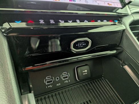 New 2026 Jeep Grand Cherokee Altitude AWD/4WD image 27