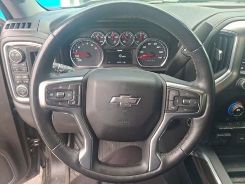 Used 2021 Chevrolet Silverado 1500 LT Trail Boss w/ Convenience Package II image 11